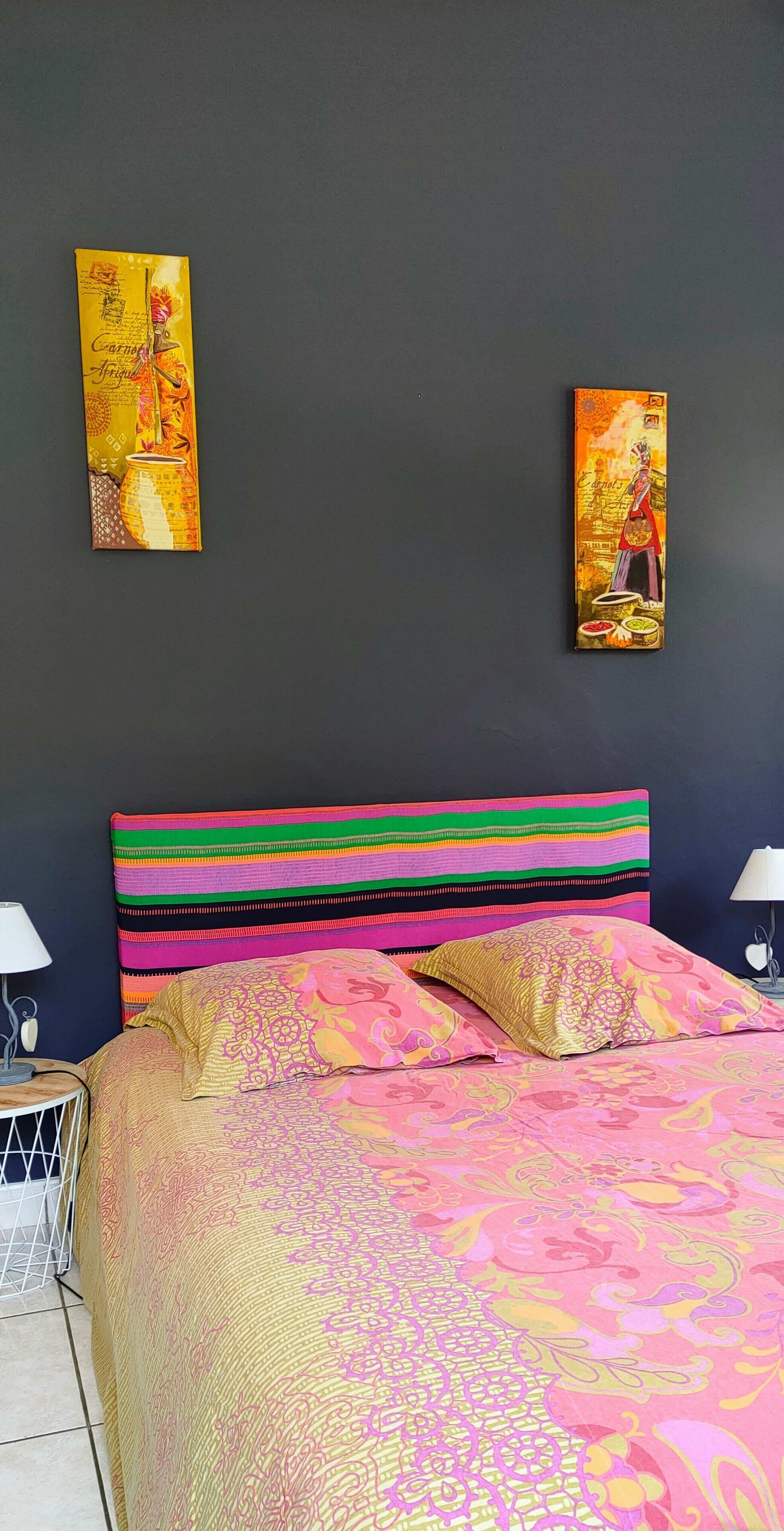 Beautiful family residence on the lake route