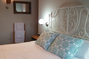 3 bedrooms, WiFi, bed sheets - Casa tradicional asturiana en Piedra (Piedra)
