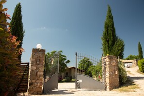 Exterior - ENCHANTING FLAT  WITH PRIVATE POOL (Gualdo Cattaneo)