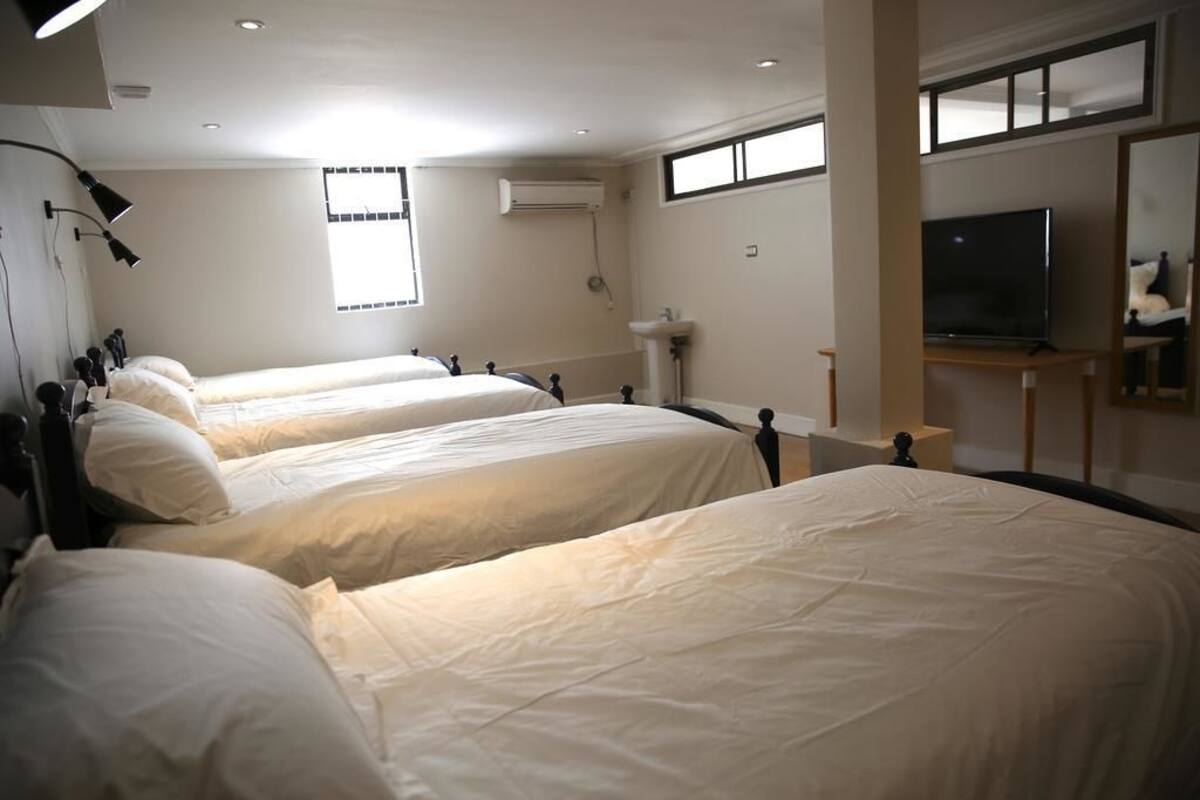 Free WiFi, bed sheets