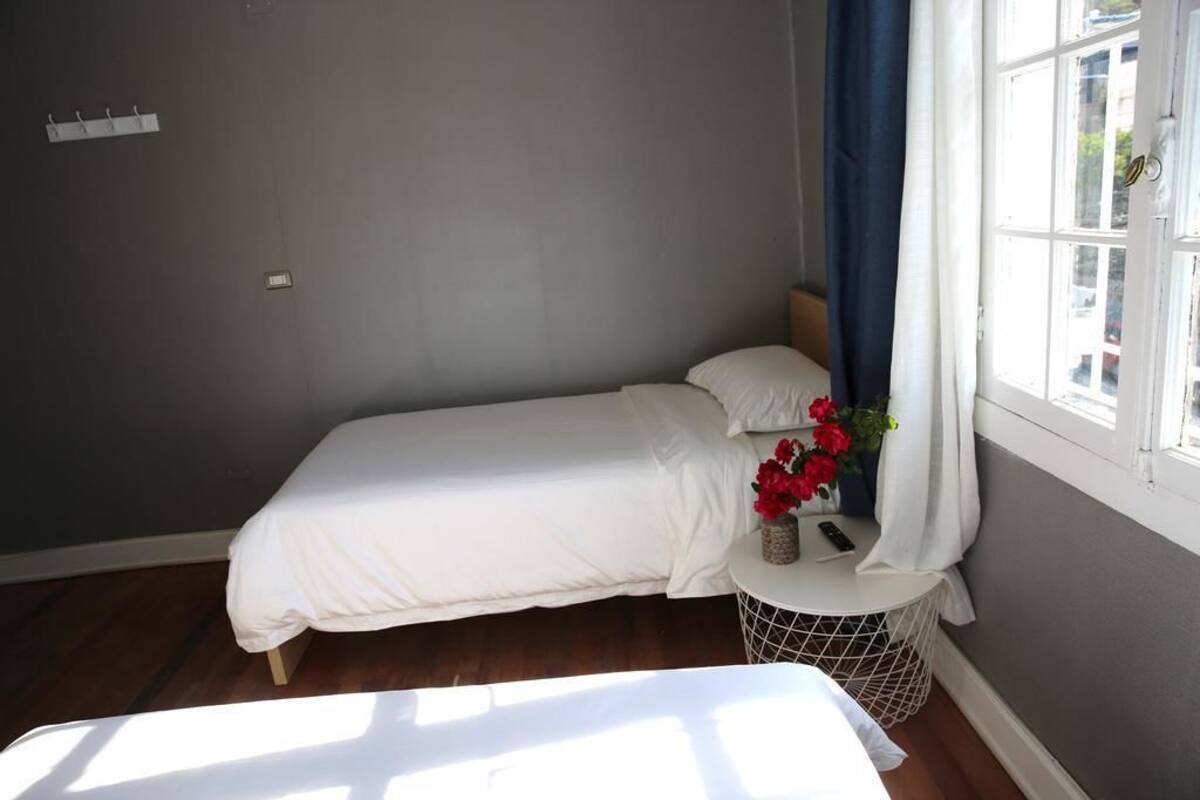 Deluxe Single Room, 1 Large Single Bed, Non Smoking