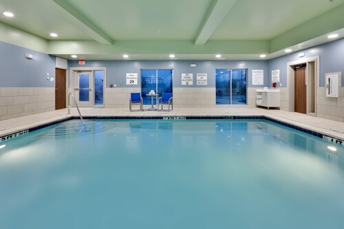 Holiday Inn Express Suites Plano East Richardson