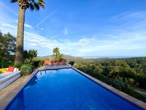 Outdoor pool, pool loungers