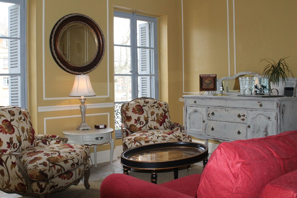 1 Bedroom Apartment Located In The Bastide Saint Louis Of Carcassonne