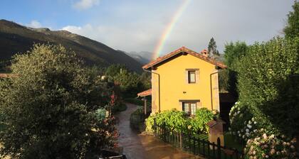 House near the Cueva del Soplao, the beach and San Sebastian de Garabandal.