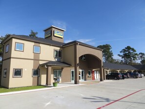 Exterior - Scottish Inn & Suites (Baytown)