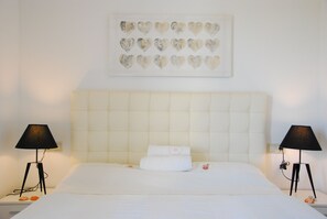 4 chambres, fer et planche à repasser, Wi-Fi, draps fournis