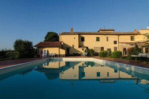 Pool - Apartment/ flat - San Casciano in Val di PesaApartment in Farmhouse (San Casciano in Val di Pesa)