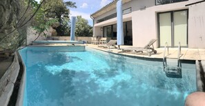 Piscine extérieure, piscine chauffée