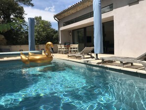 Piscine extérieure, piscine chauffée