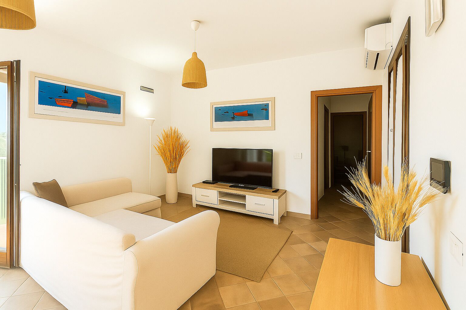 TV connectée, lecteur de DVD, baby-foot, table de tennis de table