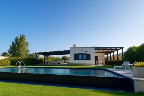 Villa in Sicily, Syracuse / Brucoli with sea & Etna view  close to sea beach
