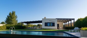 Villa in Sicily, Syracuse / Brucoli with sea & Etna view close to sea beach