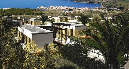 Villa in Sicily, Syracuse / Brucoli with sea & Etna view close to sea beach