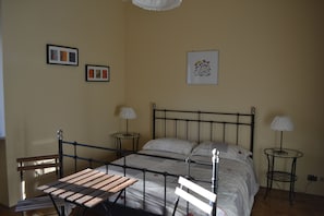 2 chambres, fer et planche Ă repasser, lit parapluie, Wi-Fi gratuit