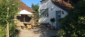 Paisible, pittoresque et élégant de la propriété dans une ancienne grange traditionnelle