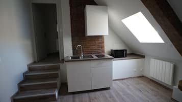 Fridge, microwave, coffee/tea maker