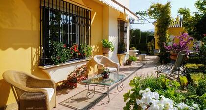 UUSI !!! Villa Andaluza lähellä Rondaa, ylellinen ja ihanteellinen perheille ja ystäville.
