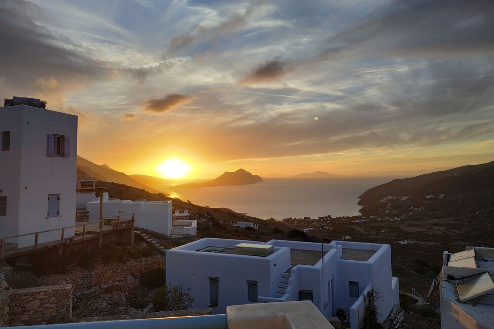 Cycladic house facing the most beautiful sunset of Amorgos