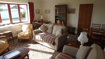 Smart TV, DVD player, books