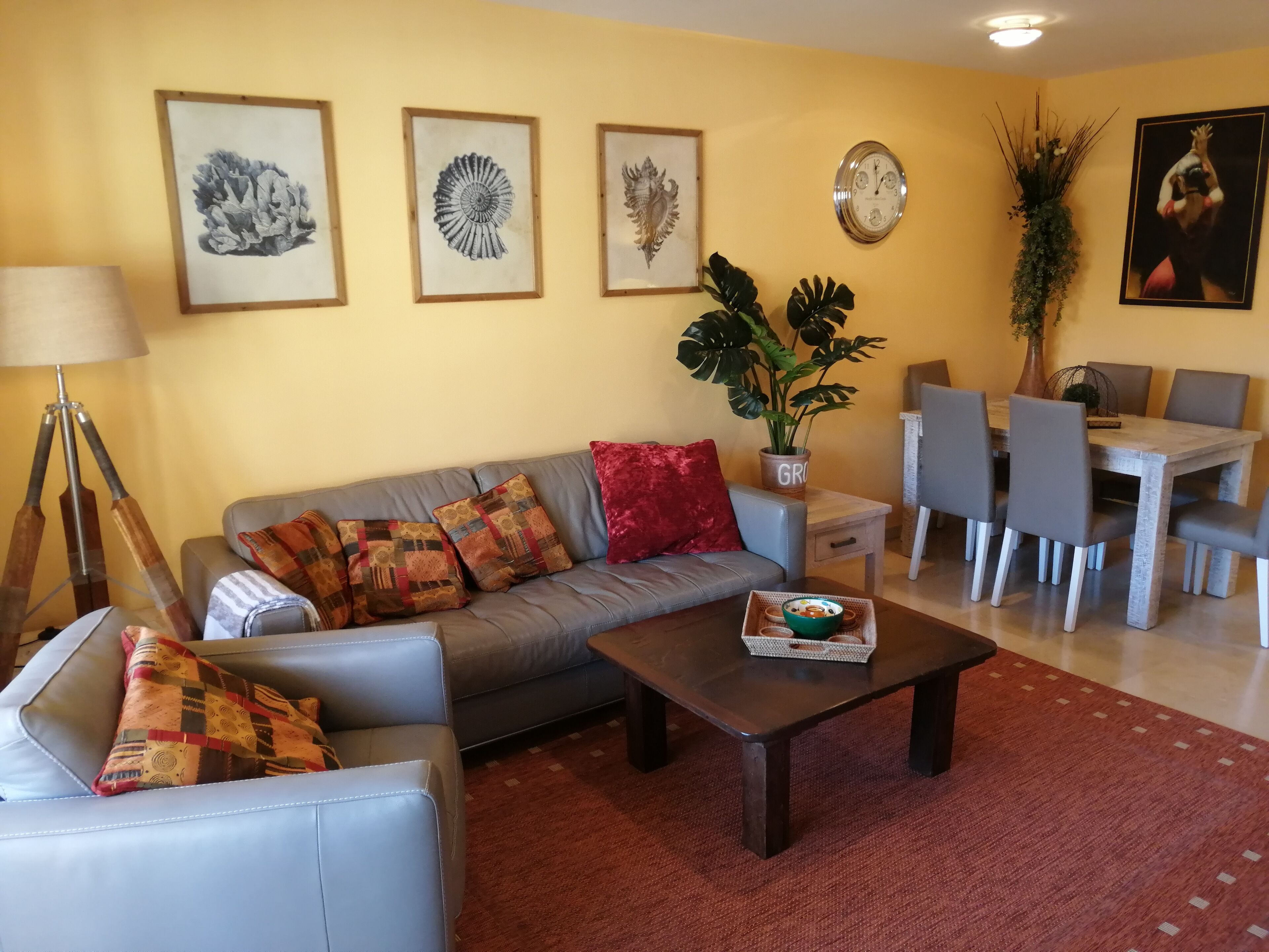 Stunning Marina front Apartment Puerto Sotogrande, beach and amenities 1min walk