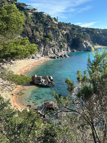 Nice house in Cala Llevadó,Tossa de Mar with swimming pool (500 m to the beach)