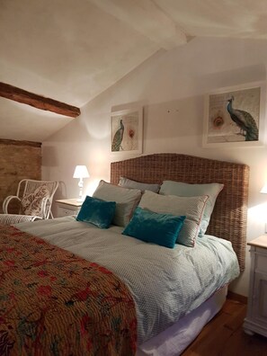 2 chambres, bureau, fer et planche à repasser, Wi-Fi gratuit