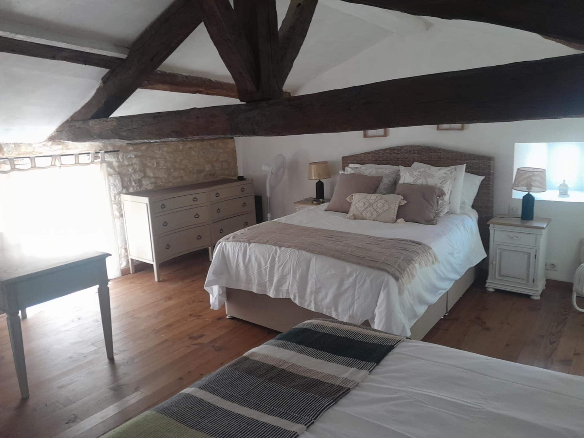 2 Schlafzimmer, Schreibtisch, Bügeleisen/Bügelbrett, kostenloses WLAN