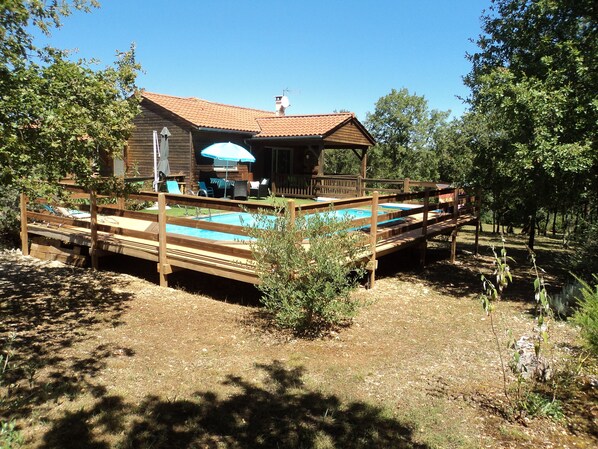 Property grounds - Timber frame house with garden (Vers)