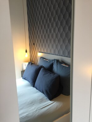 1 Schlafzimmer, schallisolierte Zimmer, Bügeleisen/Bügelbrett