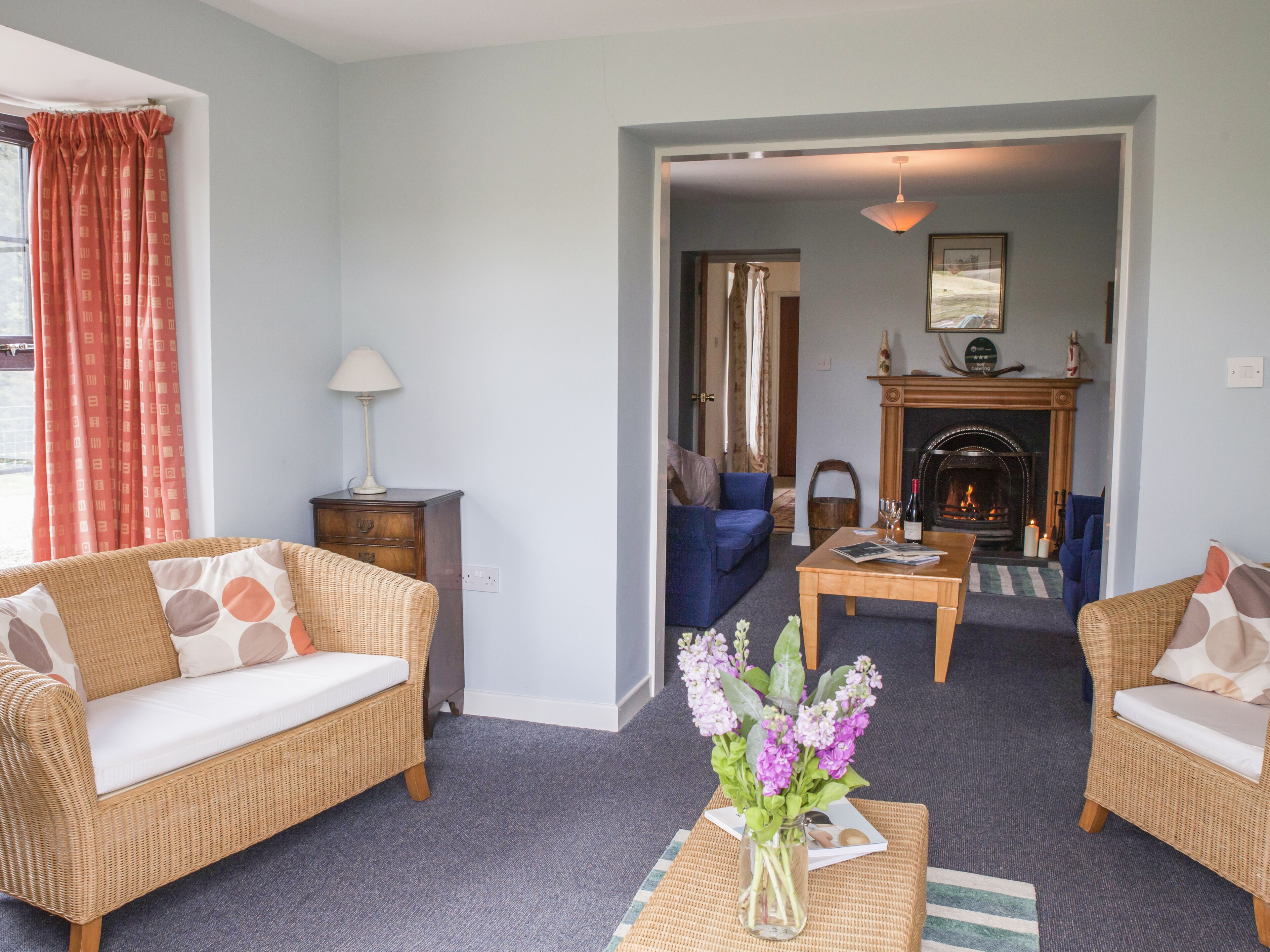 SHEPHERDS' RETREAT, pet friendly, with open fire in Gortin