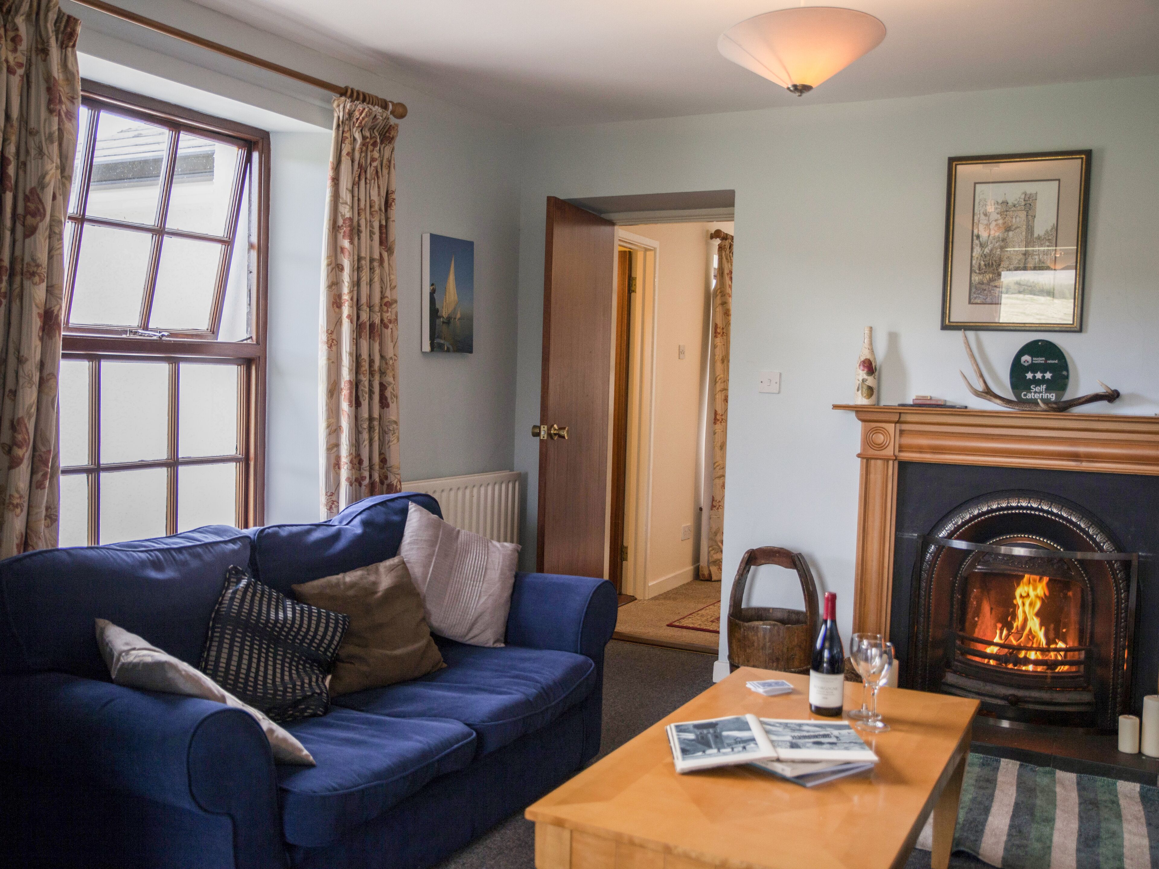 SHEPHERDS' RETREAT, pet friendly, with open fire in Gortin