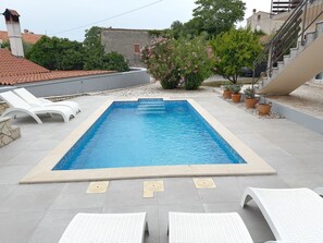 Pool - LacoDeLama mini resort apartment Pina (LIZNJAN)