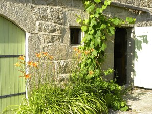 Exterior detail - Saint Martin De Valamas: country holiday home - Saint Martin de Valamas (Intres)