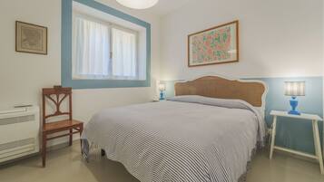 2 slaapkamers, een kluis op de kamer, een strijkplank/strijkijzer