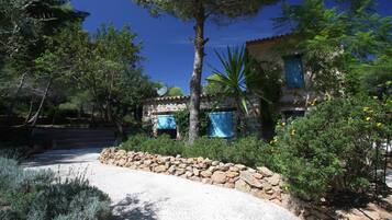 Jardines del alojamiento