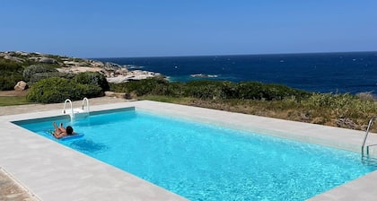 MAGNIFIQUE VILLA SUR LA MER 8/10 PERSONNES