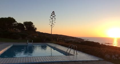 WONDERFUL VILLA ON THE SEA 8/10 PEOPLE