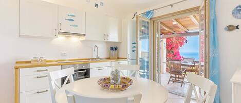 Refrigerador, horno, parrilla de estufa y lavavajillas