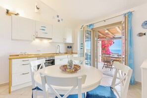 Refrigerador, horno, parrilla de estufa y lavavajillas 