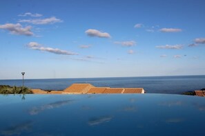Outdoor pool - House Tilimba Sardinia Ogliastra spectacular sea view and unspoiled nature (Tertenia)