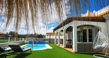 Luxury, Golf Course & Ocean View Villa La Siesta w/ Private Pool & Pool Table