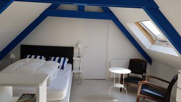 4 chambres, fer et planche Ă repasser