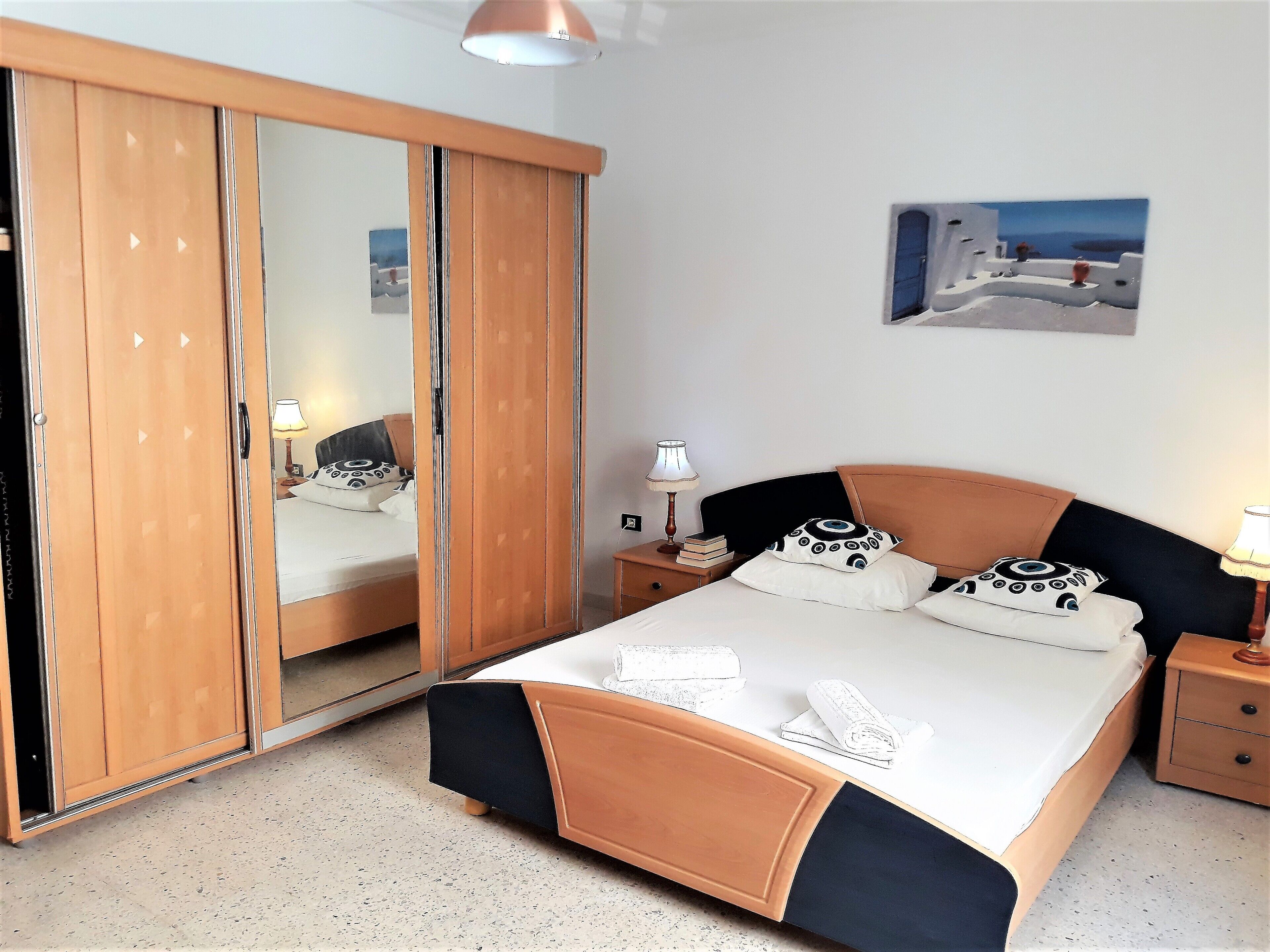 3 bedrooms, soundproofing, iron/ironing board, WiFi