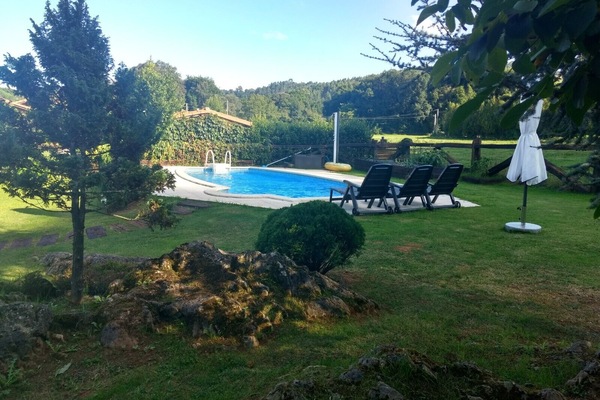 Piscina a l'aire lliure