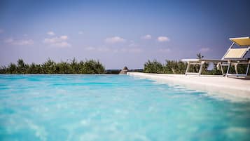 An infinity pool