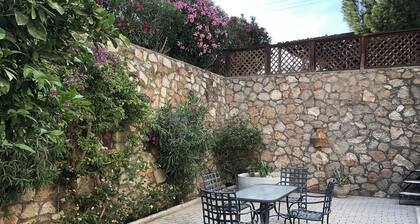 Holiday Villa with Pool, Gardens & Panoramic Views from the Roof Terrace