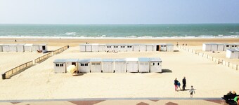 Le zoute - 3 Schlafzimmer Apartment mit Meerblick und Garage