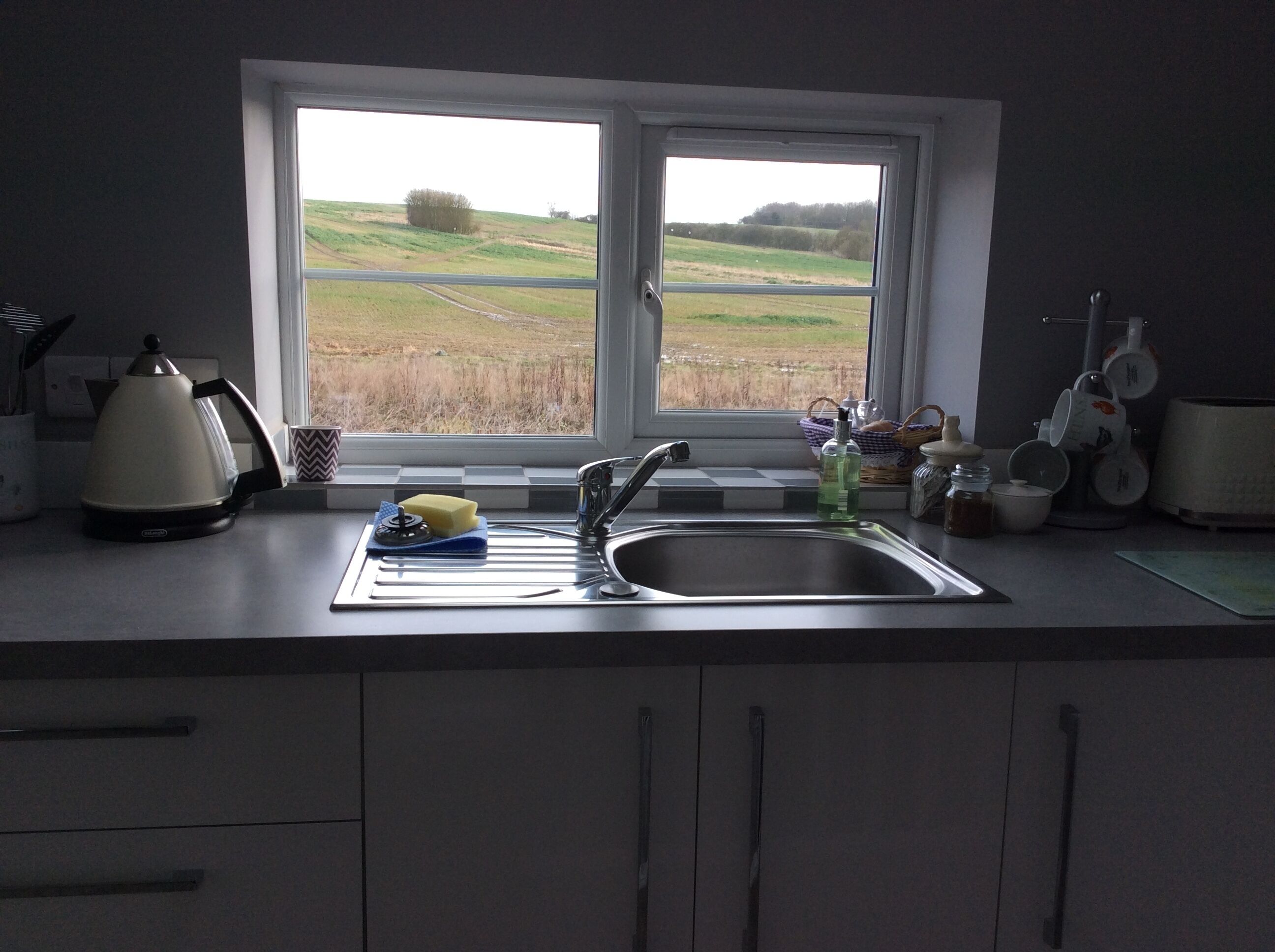 Cosy cottage field views quiet location , kimbolton village Cambridgeshire.