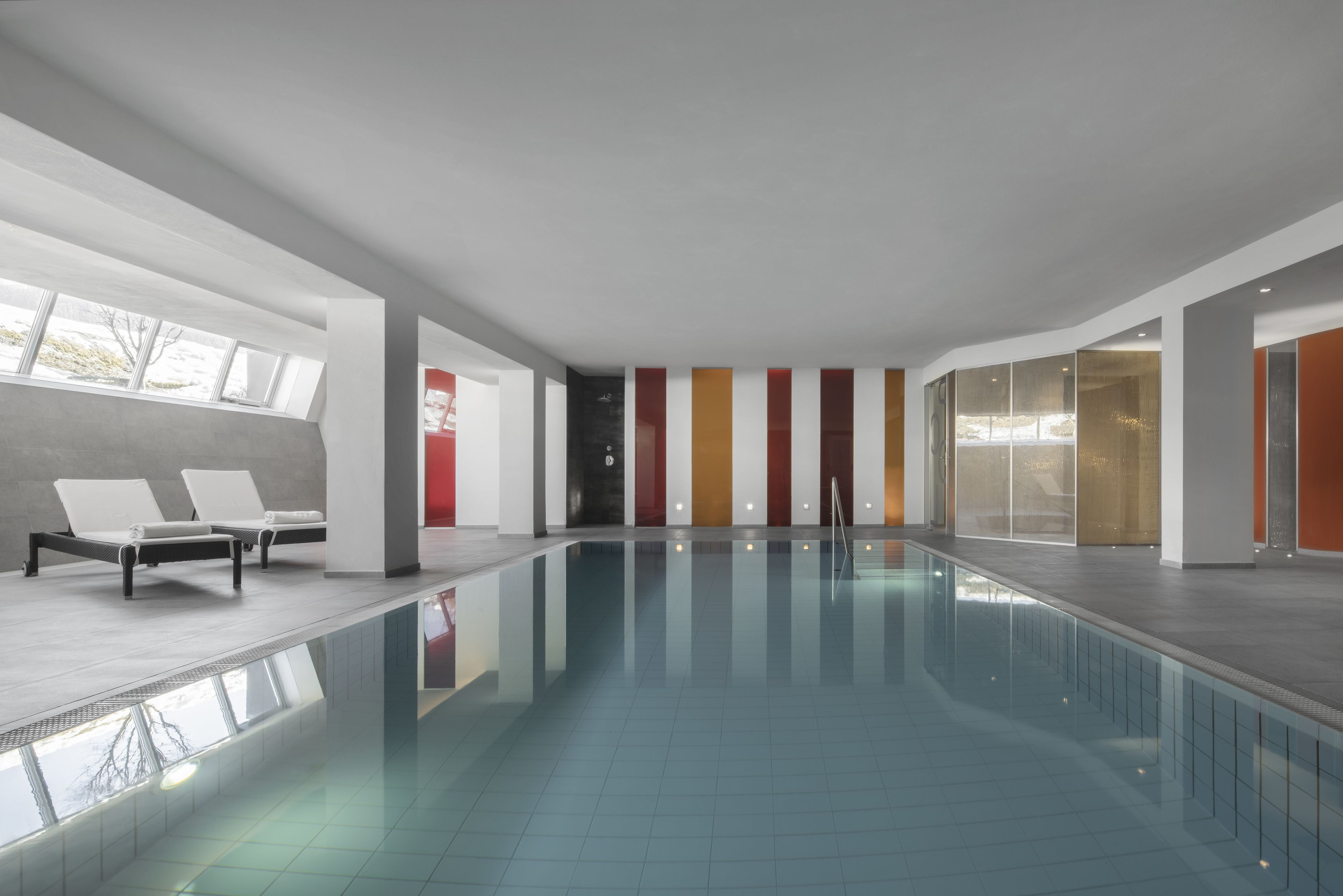 indoor pool, open 8:00 am to 8:00 pm, pool loungers
